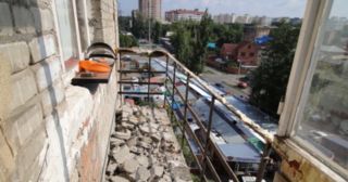 Демонтаж балкона Глазов, цена от 2904 руб.