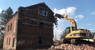 Демонтаж кирпичного дома Глазов, цена от 2904 руб.