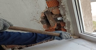 Демонтаж оконных откосов по выгодной цене от 510 руб. в Глазове - Сварной-Глз